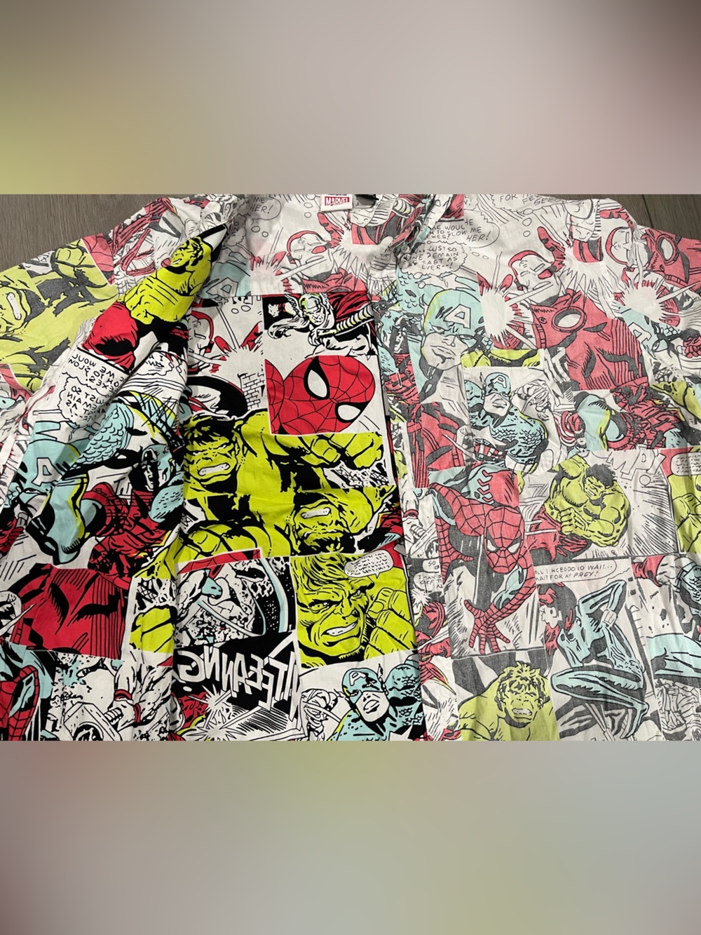 Marvel Men's Short-Sleeve Comic Print Shirt Button Up - Picture 5 of 9